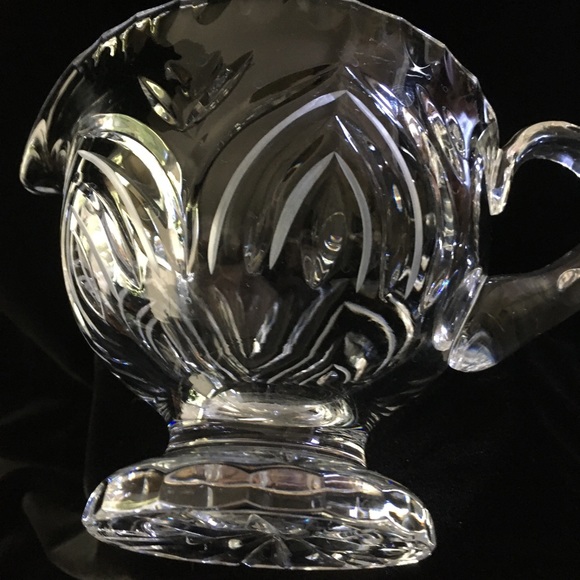COPY - 𝓥𝓲𝓷𝓽𝓪𝓰𝓮 German crystal sauce /gravy pitcher - Picture 5 of 7